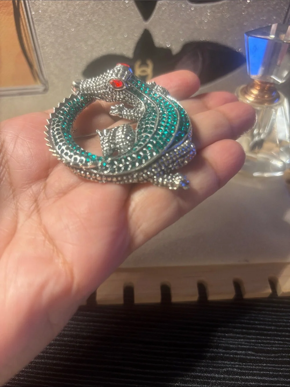 Decorative Silver-Tone Jeweled Lizard Accent - Green Crystal Detail